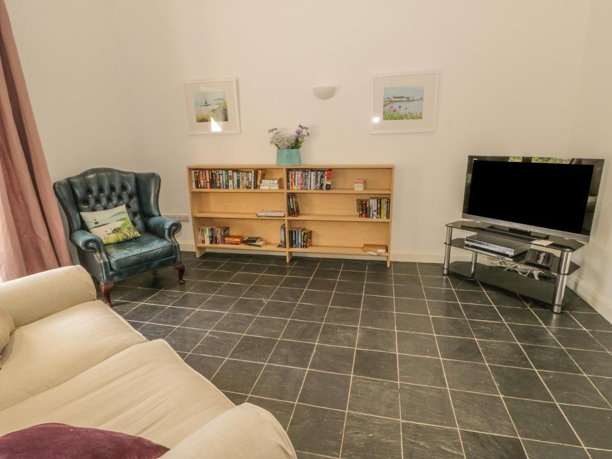 Cwt Blawd Villa Llangoed ภายนอก รูปภาพ